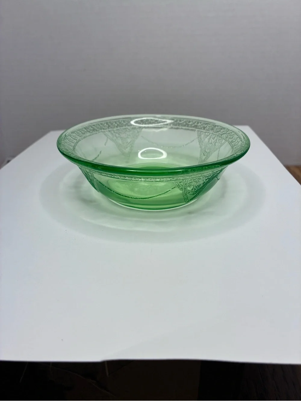 Vintage Uranium Green Federal Georgian Lovebirds Small Berry And Dessert Bowl